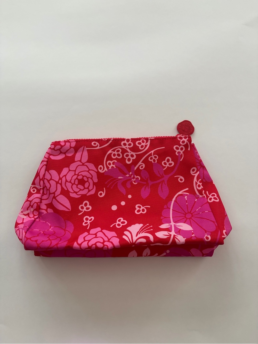 Shiseido Floral Pink & Red Cosmetic Pouch with zipper- never used - Picture 2 of 4